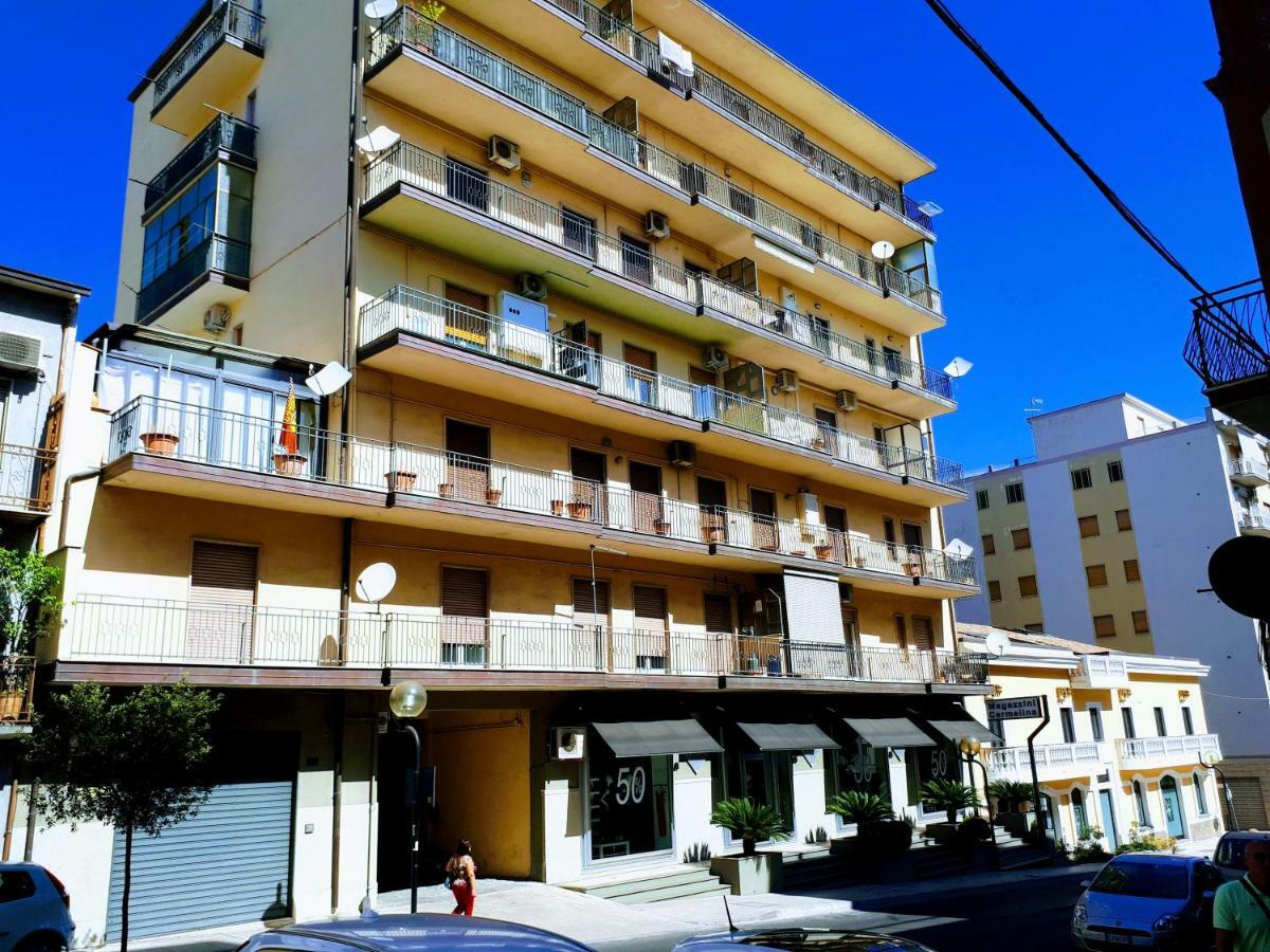 Boite D'Esprit B&B De Luxe Rossano Stazione 外观 照片